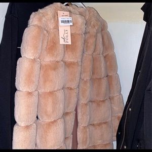 Oh Polly fur coat